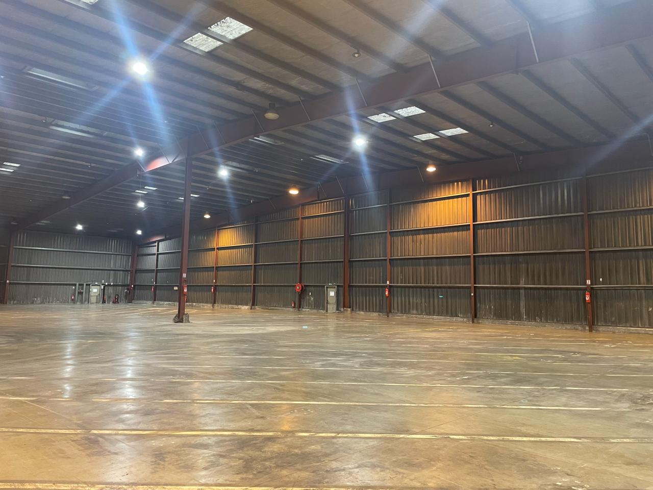 Entrepôt classe c Lormont 10000m² Location entrepôt classe c Lormont Gironde OLLOG2419710 2